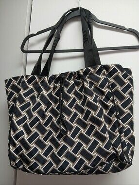 Diane von Furstenburg Black/Tan Geometric Tote w/Matching Case. Like New!
